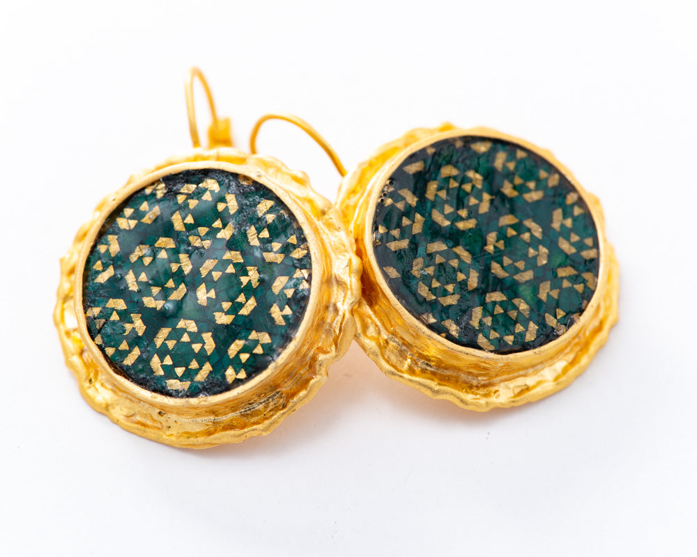 Shabdar | Green | Round Lever-back