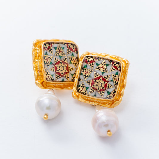 Ava | Square Stud with pearl